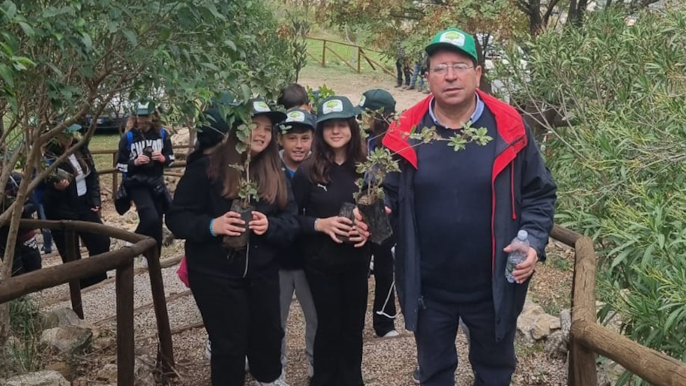 Progetto di educazione ambientale “Un alunno un albero”